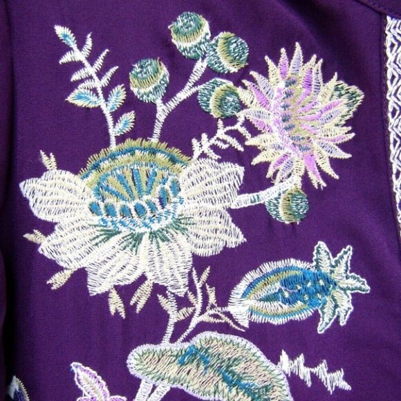 Chicos Purple Embroidered Floral Tassel Tie Front Top Size M 1 Long Sleeve - Picture 5 of 10